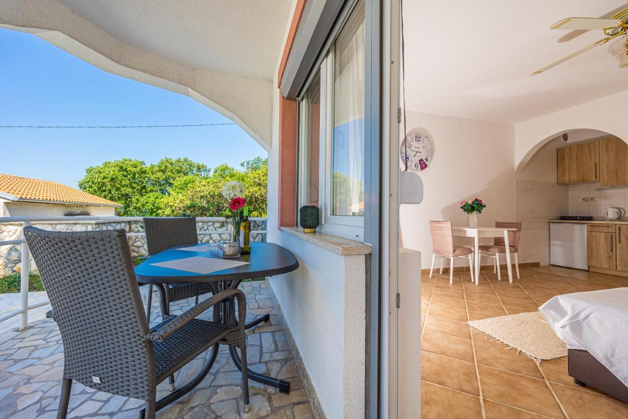 Bella Adria Apartmani Dramalj Luaran gambar